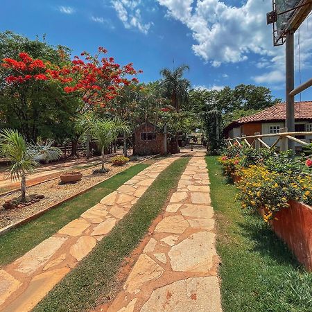 Ranchos 30 Hotel Fazenda Hidrolandia  Экстерьер фото