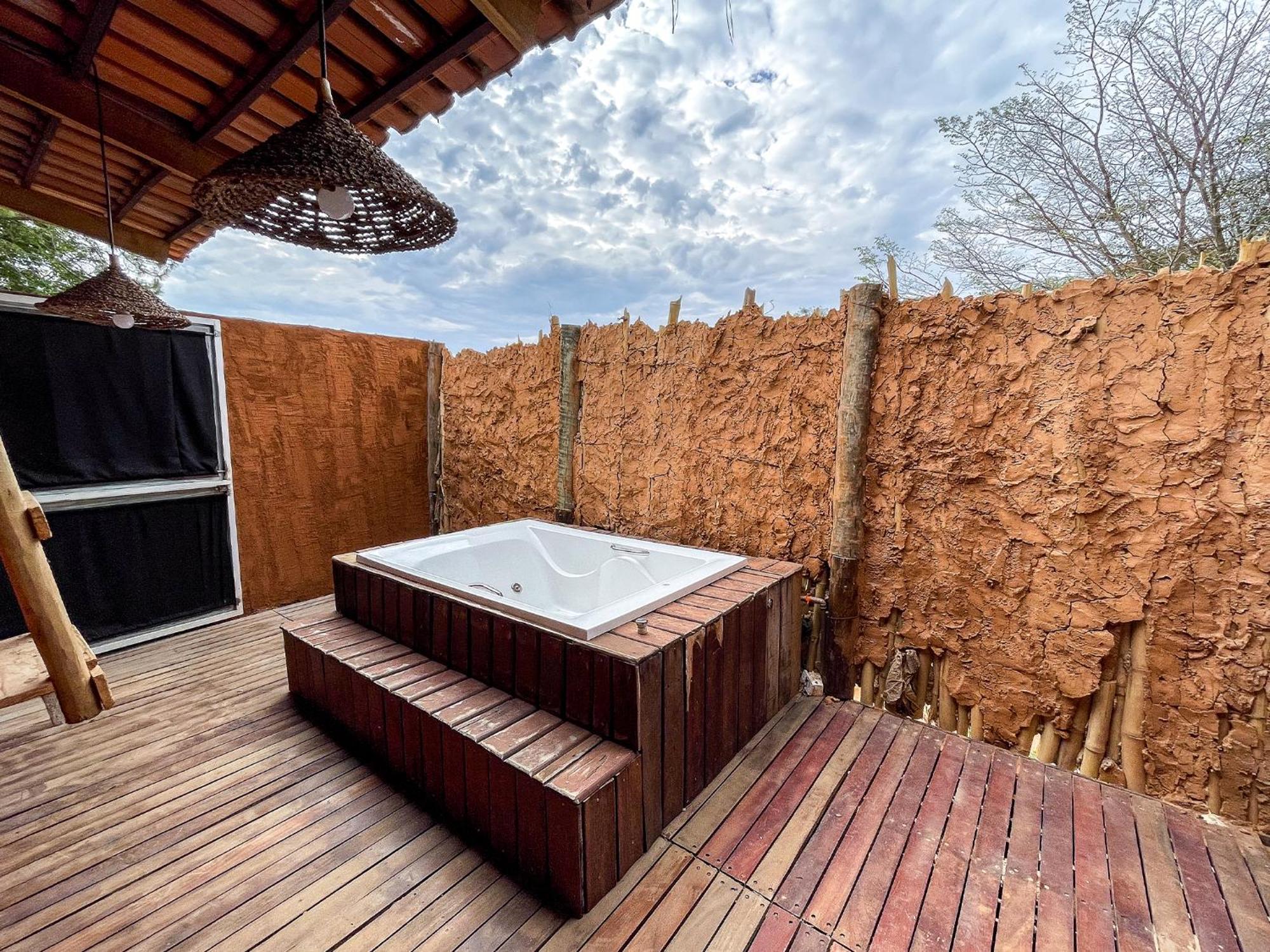 Ranchos 30 Hotel Fazenda Hidrolandia  Экстерьер фото