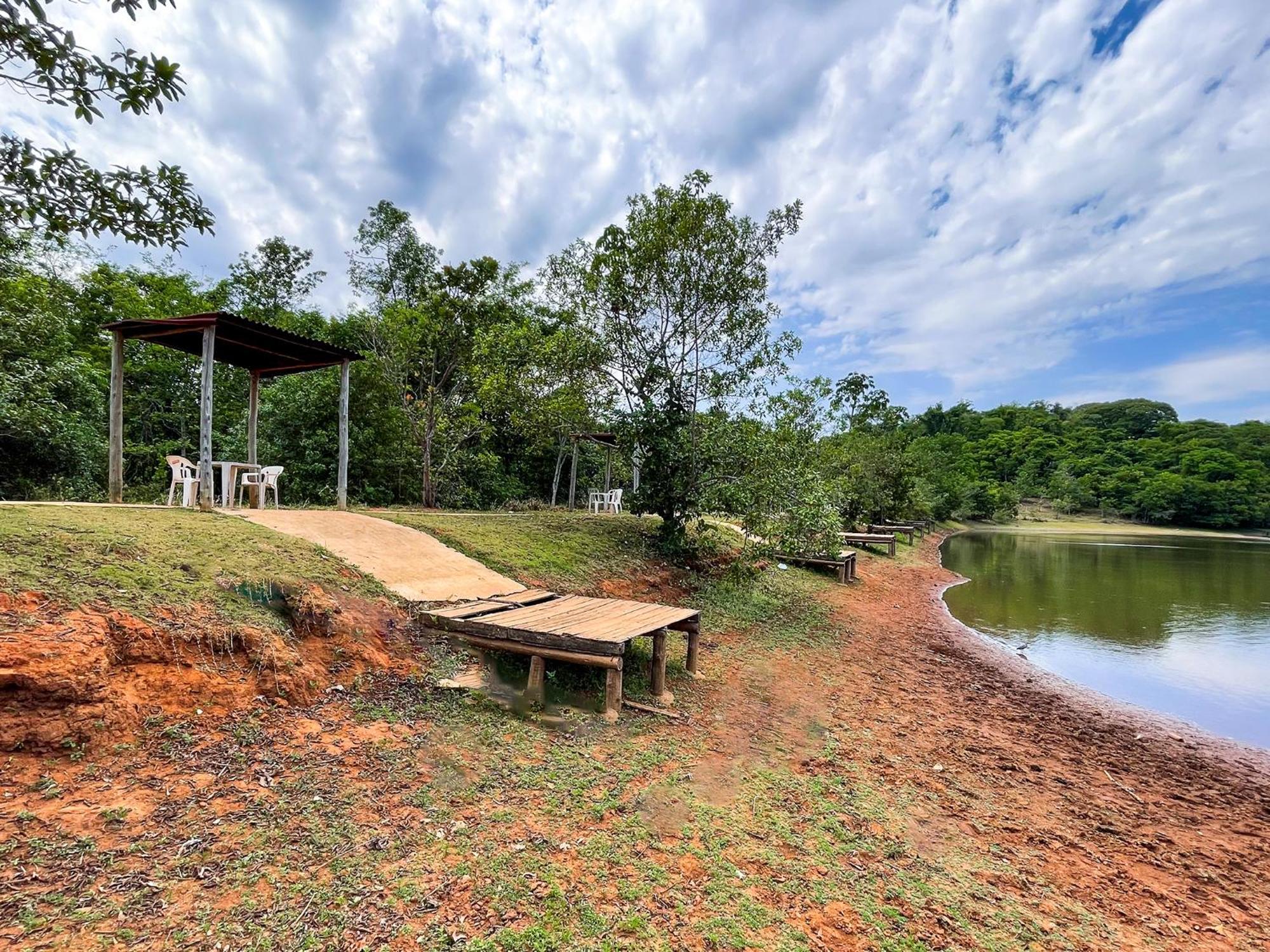 Ranchos 30 Hotel Fazenda Hidrolandia  Экстерьер фото
